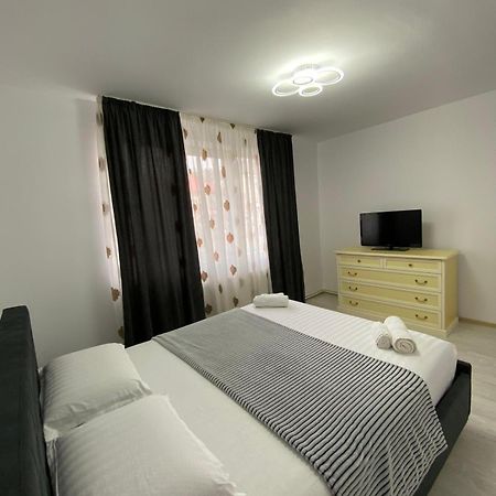 Sorinaapartament Тыргу-Нямц Экстерьер фото