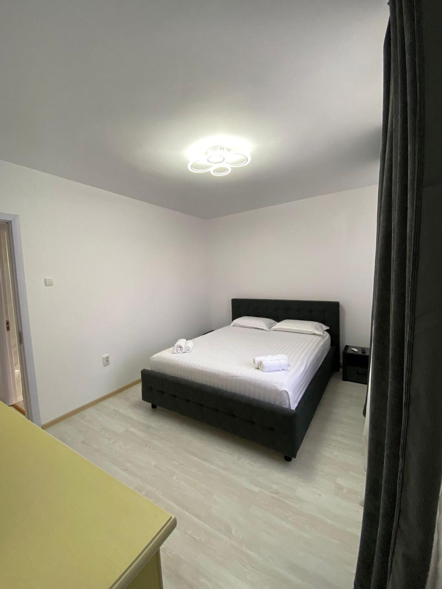 Sorinaapartament Тыргу-Нямц Экстерьер фото